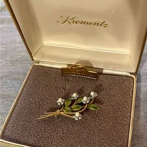 Vintage Krementz ForgetMeNot Brooch in box - EPIC CONDITION